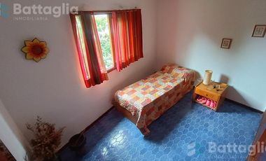 OPORTUNIDAD! triplex cerca del mar con cochera y parrilla