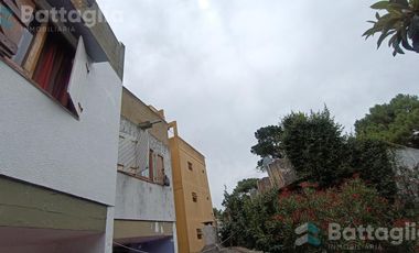 OPORTUNIDAD! triplex cerca del mar con cochera y parrilla