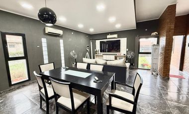 VENTA - Casa 2 dormitorios en Punta Chacra, Roldan