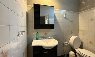 Casa tres ambientes a la venta en Wilde