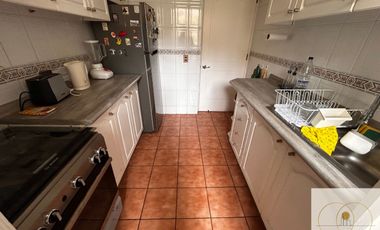 Departamento en venta c/ estacionamiento en Rocas de Santo Domingo