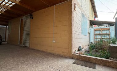 HERMOSA CASA EN EL PALOMAR EN ARRIENDO