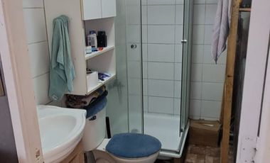 LINDA CASA DE DOS PISOS, REMODELADA