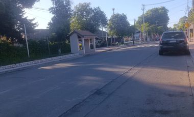 LINDA CASA DE DOS PISOS, REMODELADA