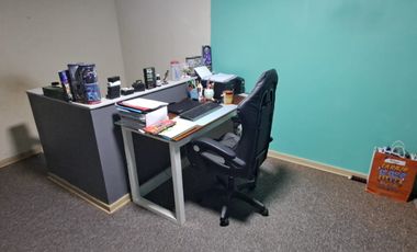 LINDA CASA DE DOS PISOS, REMODELADA