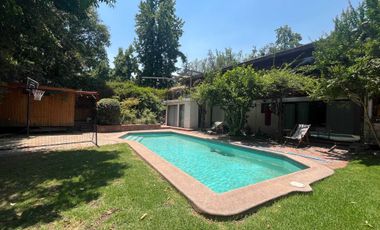 Casa en arriendo en LAS CONDES