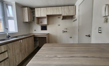 CASA AL INTERIOR DE CONDOMINIO EN PINARES CHIGUAYANTE.