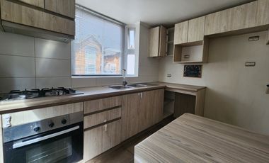 CASA AL INTERIOR DE CONDOMINIO EN PINARES CHIGUAYANTE.