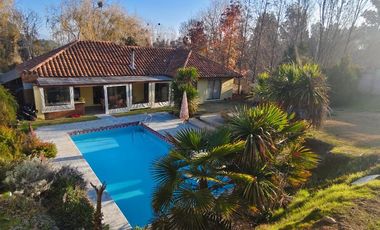 CASA EN MACHALI 5HAB 4 BAÑOS- EN VENTA