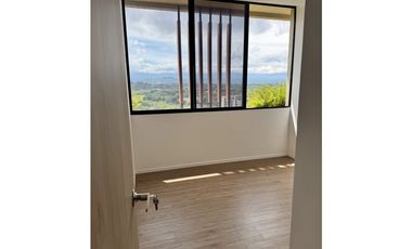 APARTAMENTO EN CERRITOS