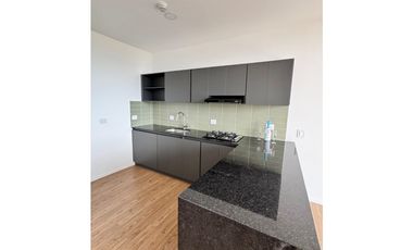 APARTAMENTO EN CERRITOS