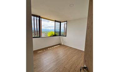 APARTAMENTO EN CERRITOS