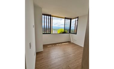APARTAMENTO EN CERRITOS