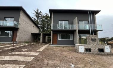 Duplex En Venta Barrio Golf Sierra De La Ventana