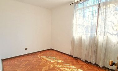 Casa en Venta en CASA CON EXCELENTE UBICACIÓN EN PROVIDENCIA