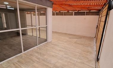 Casa en Venta en Riquelme y Limon Verde