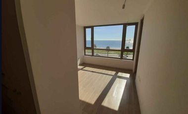 Departamento con finas terminaciones en primera linea, año corrido en Brisamar