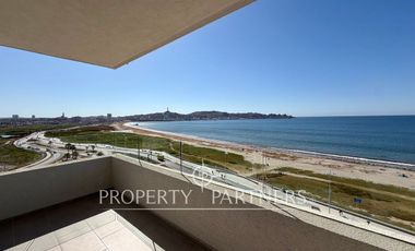 Moderno Departamento Nuevo en Arriendo año Corrido