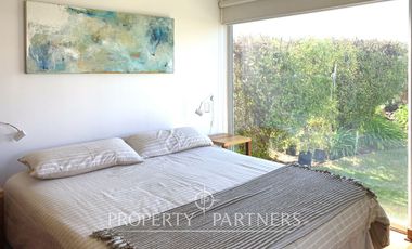 Arriendo marzo -diciembre: Cómodo departamento con jardín en Marbella