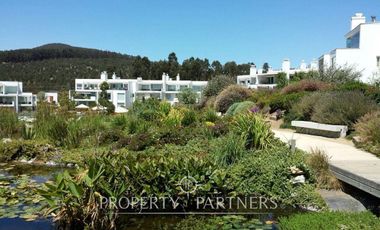 Arriendo marzo -diciembre: Cómodo departamento con jardín en Marbella