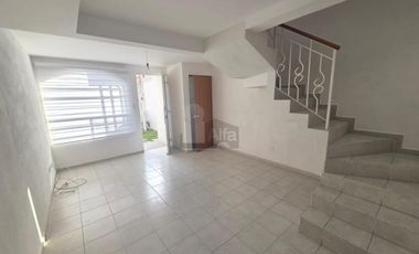 Casa en condominio en renta en Santiago Tianguistenco de Galeana, Tianguistenco, México