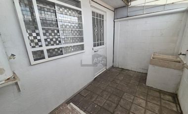 Casa en condominio en renta en Santiago Tianguistenco de Galeana, Tianguistenco, México