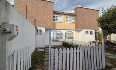 Casa en condominio en renta en Santiago Tianguistenco de Galeana, Tianguistenco, México