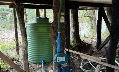 EN VENTA CASA CON ORILLA DE RIO, VIVE PATAGONIA