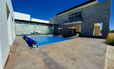 Venta casa de una planta coto privado Xaramá Poniente Aguascalientes