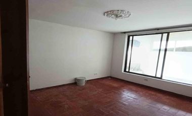 APARTAMENTO EN ARRIENDO CHIPRE