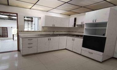 APARTAMENTO EN ARRIENDO CHIPRE