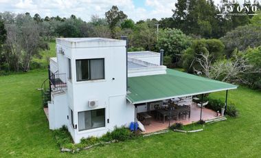 Chacra en venta con 2 casas