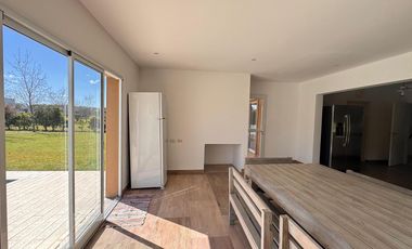 Lindísima casa sobre lote central con pileta | San Matías | Maschwitz | Escobar