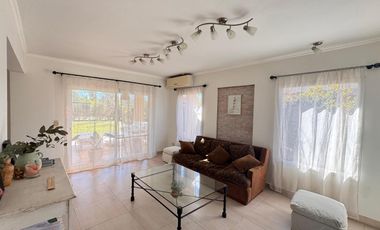 Lindísima casa sobre lote central con pileta | San Matías | Maschwitz | Escobar