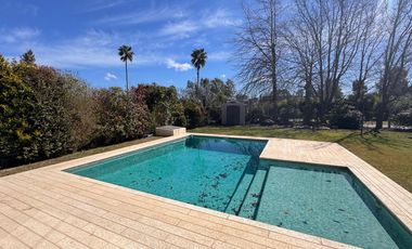 Lindísima casa sobre lote central con pileta | San Matías | Maschwitz | Escobar