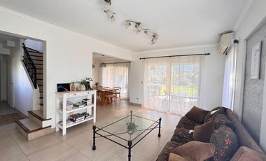 Lindísima casa sobre lote central con pileta | San Matías | Maschwitz | Escobar