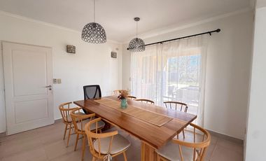 Lindísima casa sobre lote central con pileta | San Matías | Maschwitz | Escobar