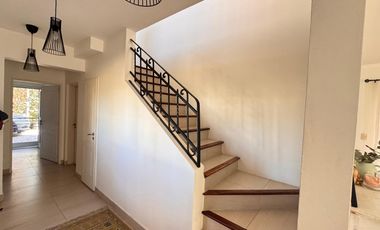 Lindísima casa sobre lote central con pileta | San Matías | Maschwitz | Escobar