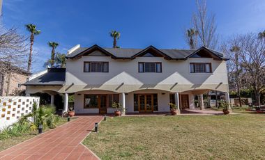 VENTA DE CASA EN SAN MARINO - 4 DORMITORIOS FUNES HILLS - FUNES