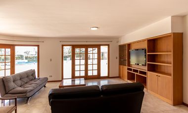 VENTA DE CASA EN SAN MARINO - 4 DORMITORIOS FUNES HILLS - FUNES