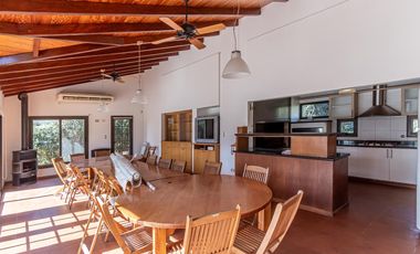 VENTA DE CASA EN SAN MARINO - 4 DORMITORIOS FUNES HILLS - FUNES