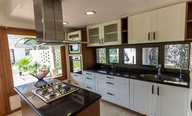 VENTA DE CASA EN SAN MARINO - 4 DORMITORIOS FUNES HILLS - FUNES