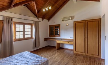 VENTA DE CASA EN SAN MARINO - 4 DORMITORIOS FUNES HILLS - FUNES