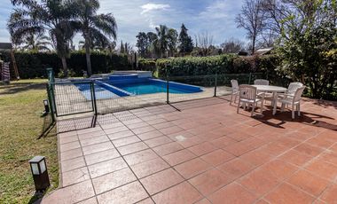 VENTA DE CASA EN SAN MARINO - 4 DORMITORIOS FUNES HILLS - FUNES