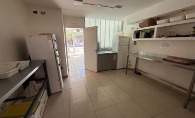 Local 75 m2 pleno centro - General Roca