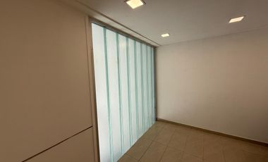 Local 75 m2 pleno centro - General Roca