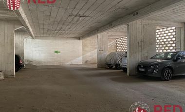 Venta de Cochera en  Hipólito Yrigoyen