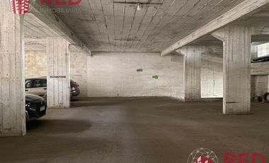 Venta de Cochera en  Hipólito Yrigoyen