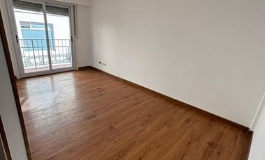 OFICINA COMERCIAL Y/O PROFESIONAL EN PLENO CENTRO DE MORON