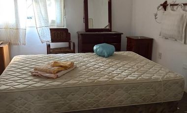 Venta Casa Lote Propio con terraza en Saavedra